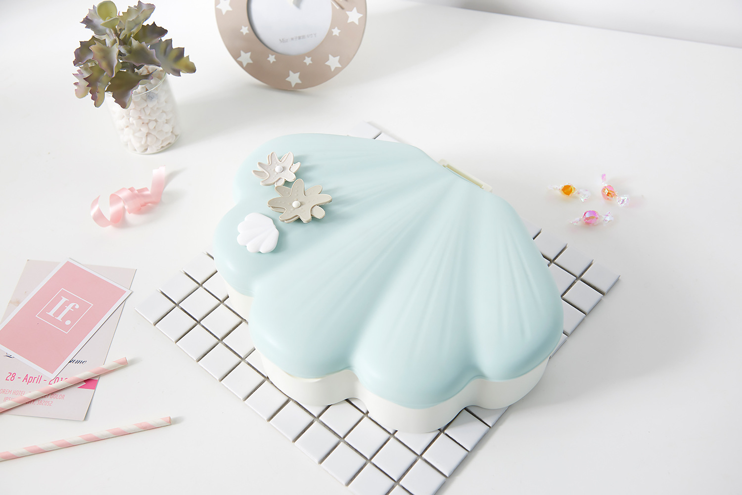 Shell Light Luxury Candy Box Compartment Snack Box Dried Fruit Tray Shell Melon Seeds Plate Handphone-Friendly Dried Fruit Box