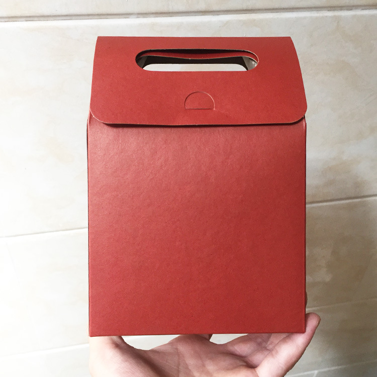 Clamshell kraft paper carrying box spot snack candy box dry fruit tea wrapping gift paper bag can be launched Clamshell kraft paper carrying box spot snack candy box dry fruit tea wrapping gift paper bag can be launched