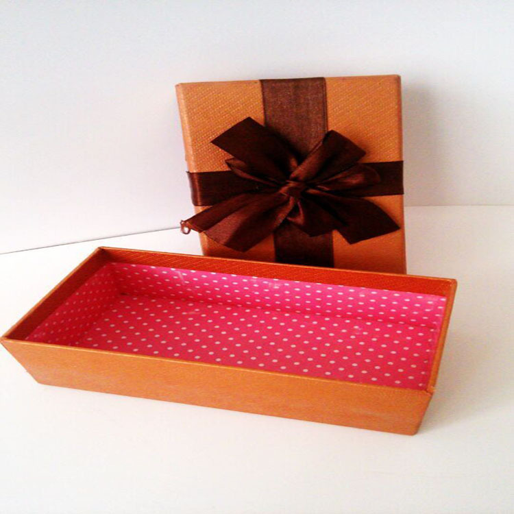 Custom candy box tiandi cover gift box special paper gift box sent to his girlfriend high-quality color printing box
