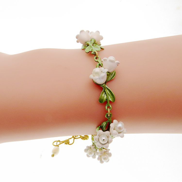 European and American Jewelry AliExpress Green Paint Freshwater Pearl Valley Lily Leaves Anchor Same Style Female Bracelet Wrist Ring European and American Jewelry AliExpress Green Paint Freshwater Pearl Valley Lily Leaves Anchor Same Style Female Bracelet Wrist Ring
