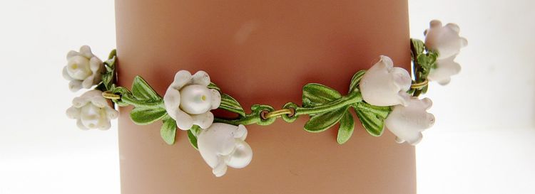 European and American Jewelry AliExpress Green Paint Freshwater Pearl Valley Lily Leaves Anchor Same Style Female Bracelet Wrist Ring European and American Jewelry AliExpress Green Paint Freshwater Pearl Valley Lily Leaves Anchor Same Style Female Bracelet Wrist Ring