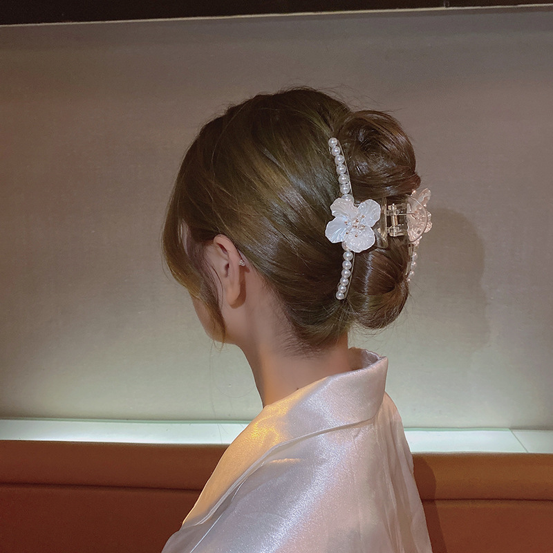 Pearl Flower Hair Jaw Clip Large Hair Clip Back Head Female Temperament Shark Clip Design Sense Internet Celebrity Hair Clip Headdress Summer