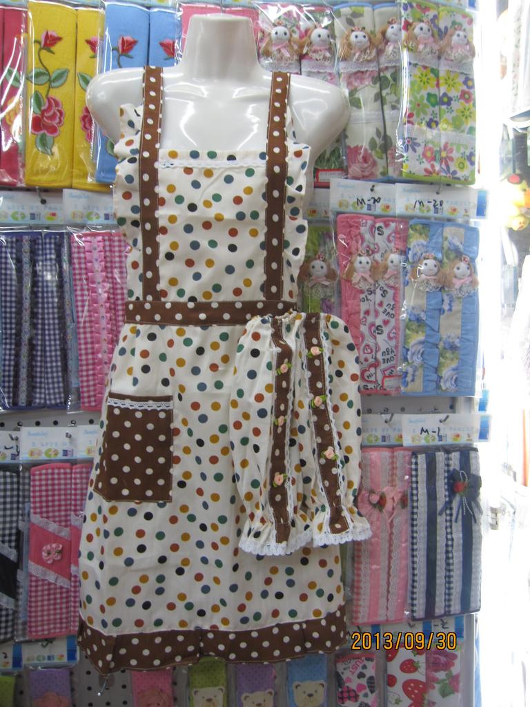 Produced from cotton antifouling Princess Korean double layer waterproof apron sleeve set