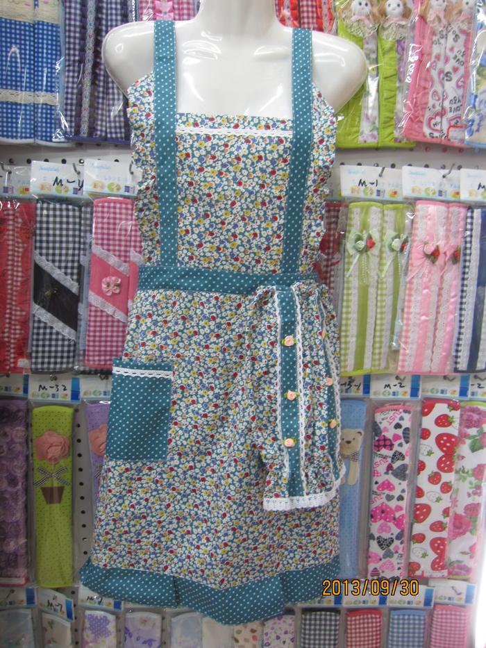 Produced from cotton antifouling Princess Korean double layer waterproof apron sleeve set Produced from cotton antifouling Princess Korean double layer waterproof apron sleeve set