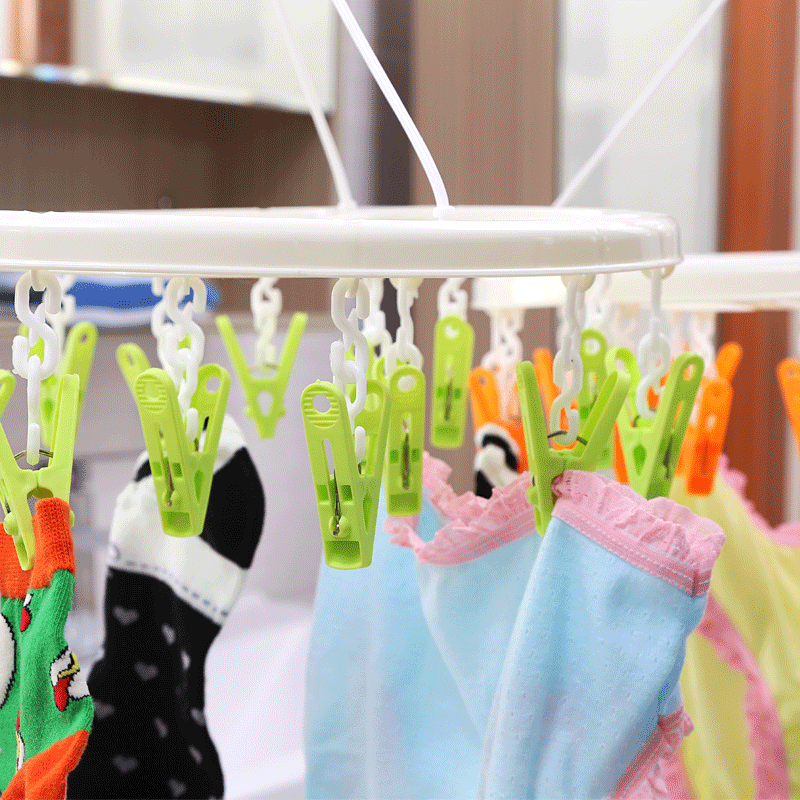 Baby hanger children&#039;s Baby underwear multi-functional plastic clip hook circular household windproof hanger