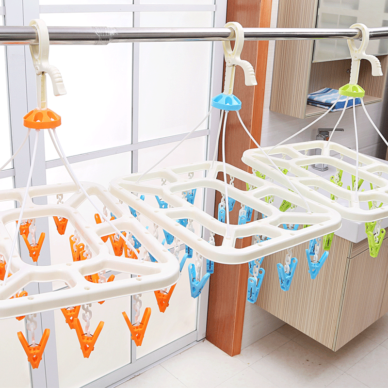Baby hanger children&#039;s Baby underwear multi-functional plastic clip hook circular household windproof hanger