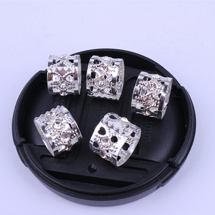Dreadlocks Hair Extension Buckle Hair Extension Ring Metal Hollow Hair Ring Hair Buckle Heart Shape with Diamond Dreadlocks Hair Extension Buckle Hair Extension Ring Metal Hollow Hair Ring Hair Buckle Heart Shape with Diamond