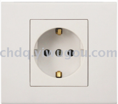 AK8013S African French socket.
