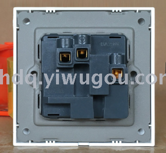 AK8013S African French socket.