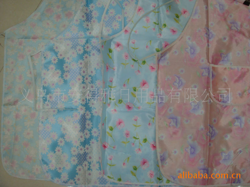Modern simple and thickened kitchen adult waterproof apron can be washed fabric straps apron