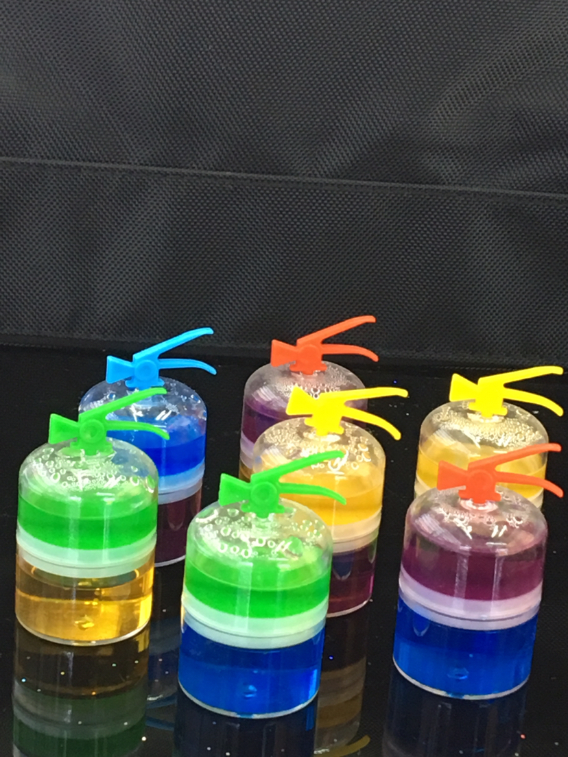 Fill small fire extinguisher with crystal muds Fill small fire extinguisher with crystal muds