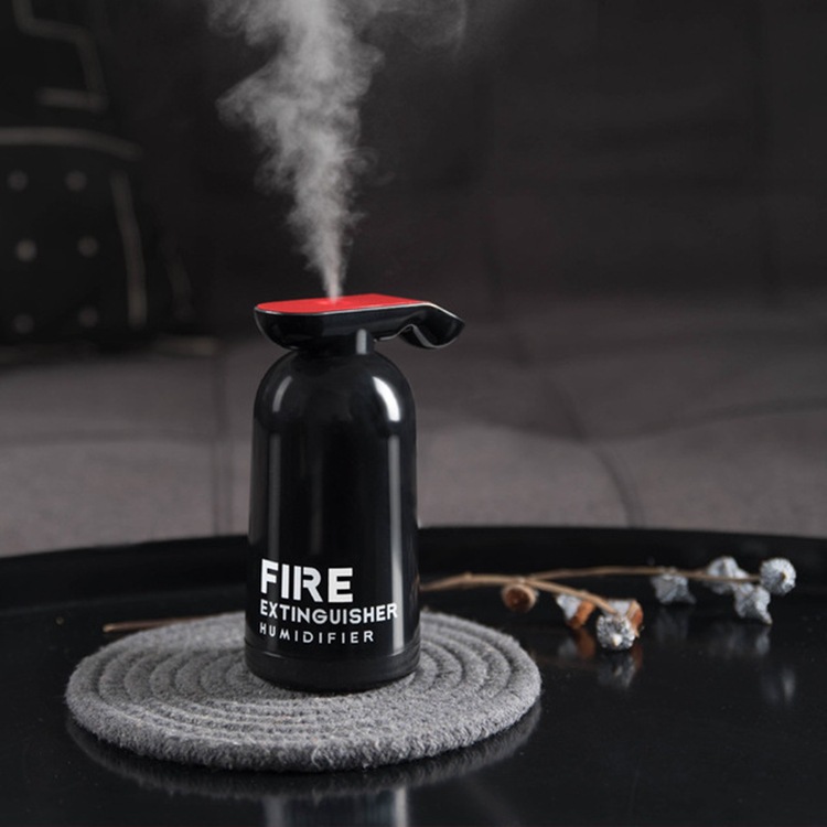 The New 2019 fire extinguisher humidifier car humidifier usb humidifier mini atomizer car water replenisher