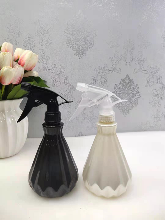 Sprinkling Can Flower Tools Candy Color Pp Plastic Watering Sprayer Hand Pressure Succulent Sprinkler Sprinkling Can Adjustable
