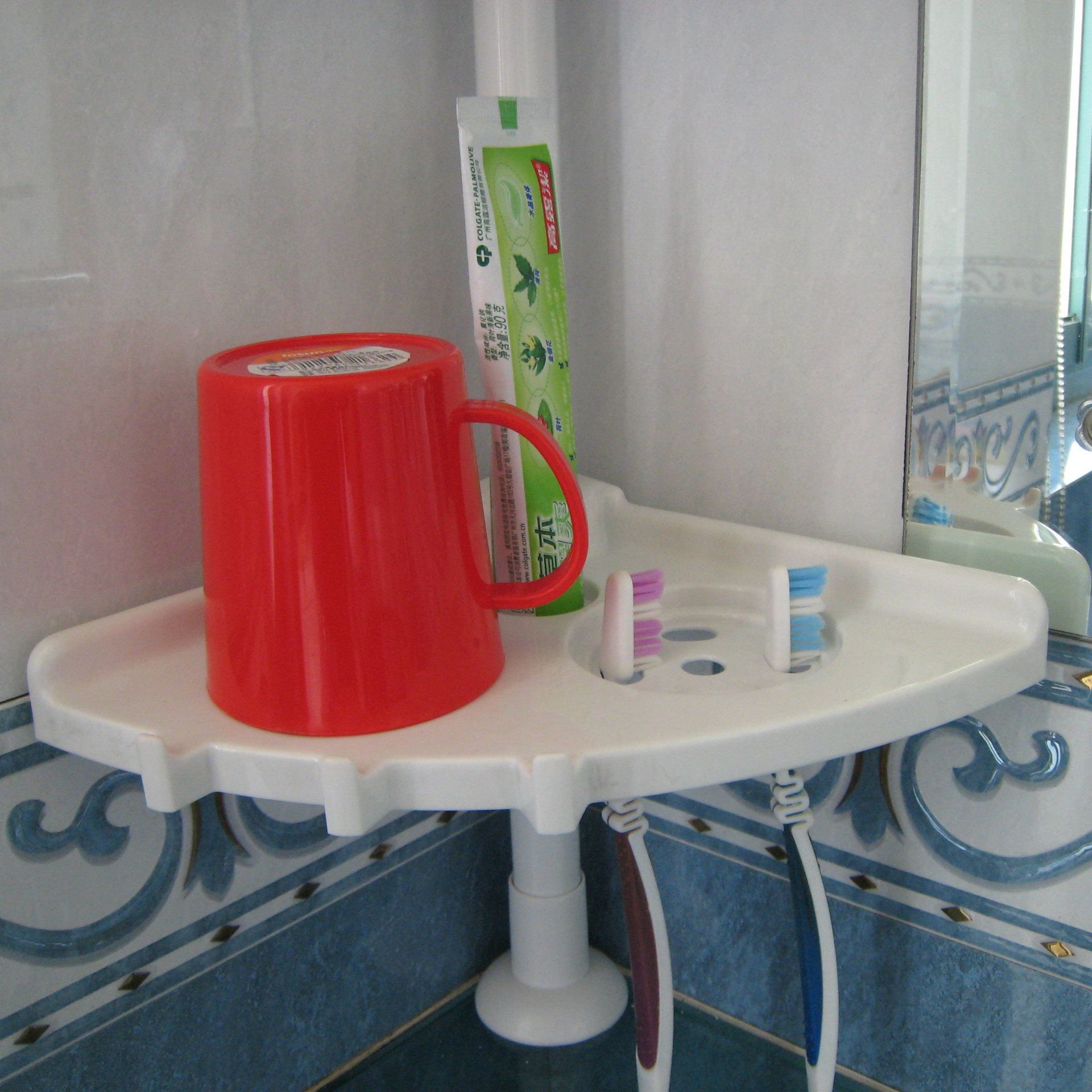 Corner of the bathroom multi shelf rack corner shelf rack shelf TV