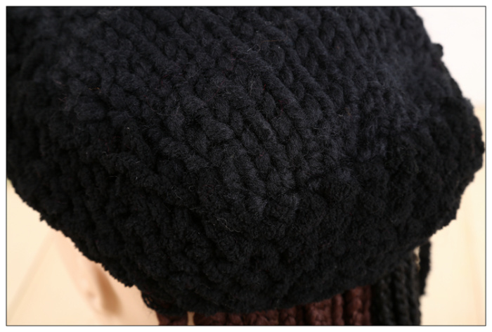 The black hand knitting knitting wool knitting hat is popular in the non - state hand weaving wig yarn.