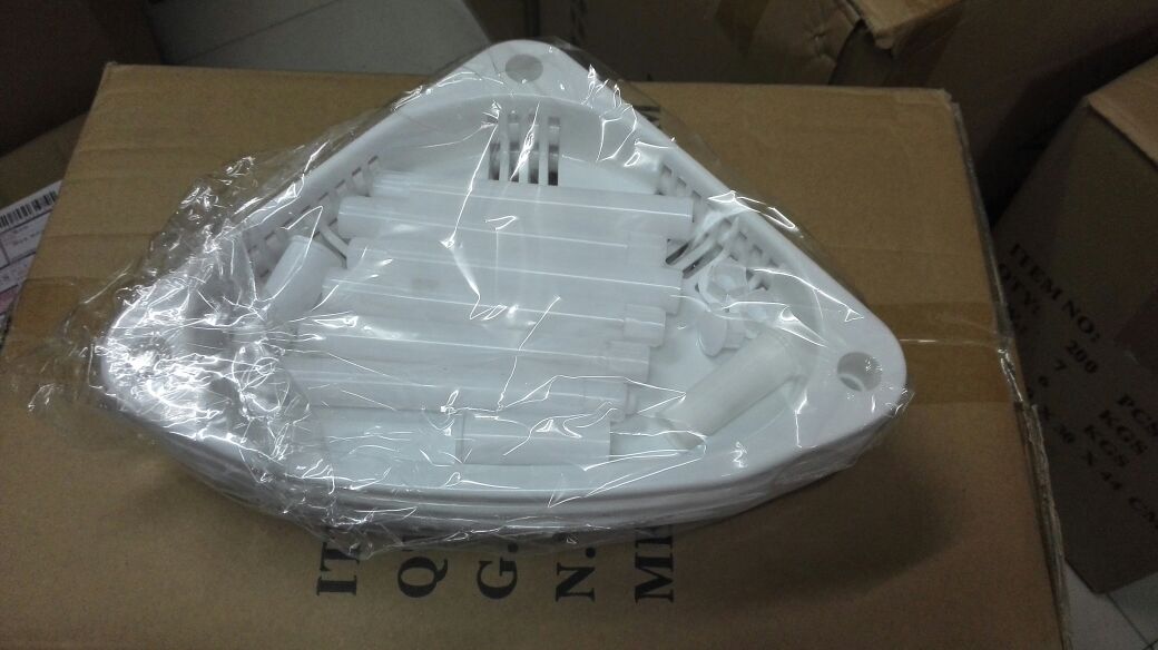 Three layers of plastic shelf bathroom bathroom triangle shelf toilet kitchen corner rack