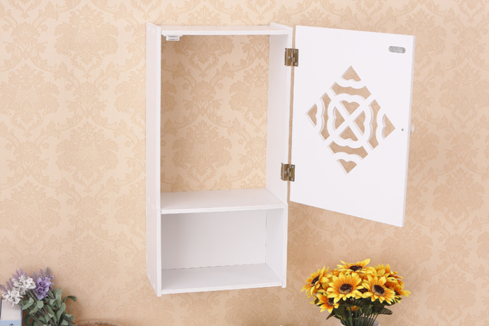 Bathroom moistureproof and antiseptic shelf bathroom wall hanging toilet cosmetics collection box.