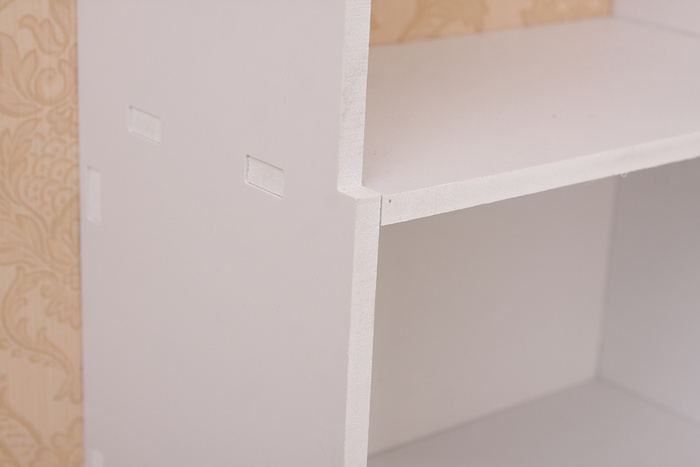 Bathroom moistureproof and antiseptic shelf bathroom wall hanging toilet cosmetics collection box.