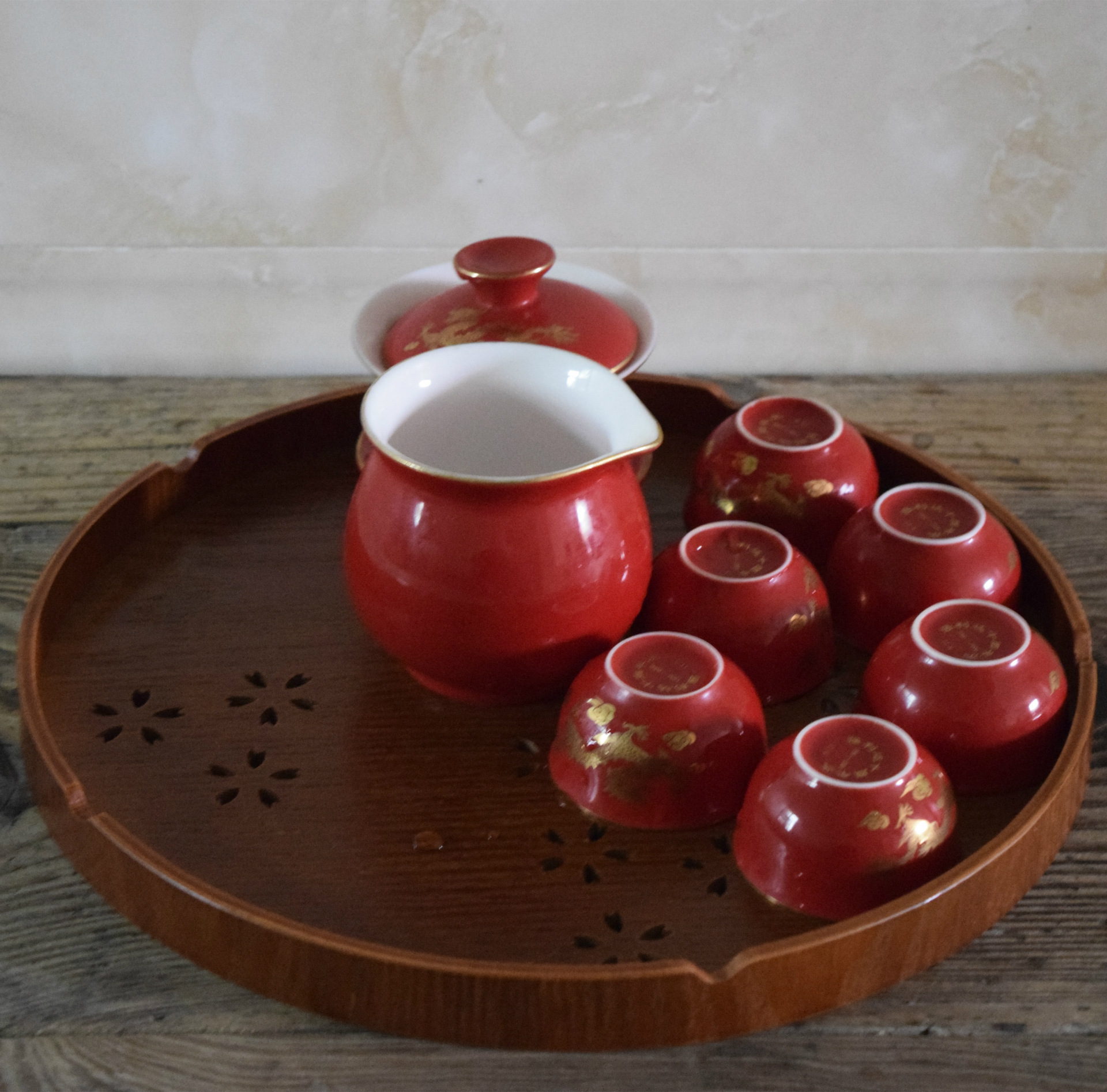 Cherry Blossom Hollow Wood Dish Tea Tray Solid Wood Fruit Dish Hotel Supplies Tray Plate Cherry Blossom Hollow Wood Dish Tea Tray Solid Wood Fruit Dish Hotel Supplies Tray Plate