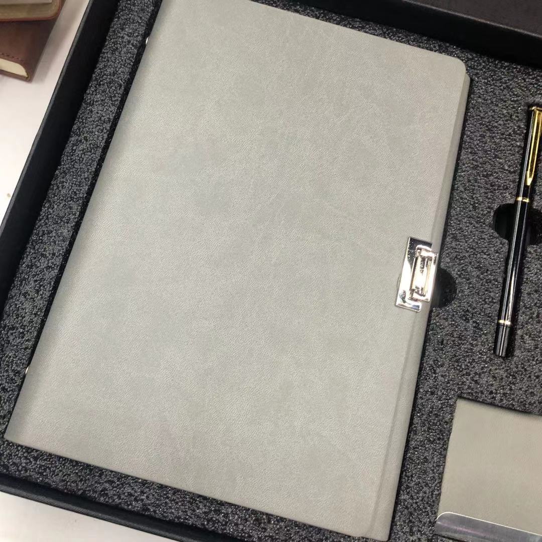 High-End Business Gift Box with Pen and Keychain with Business Card Case Customization