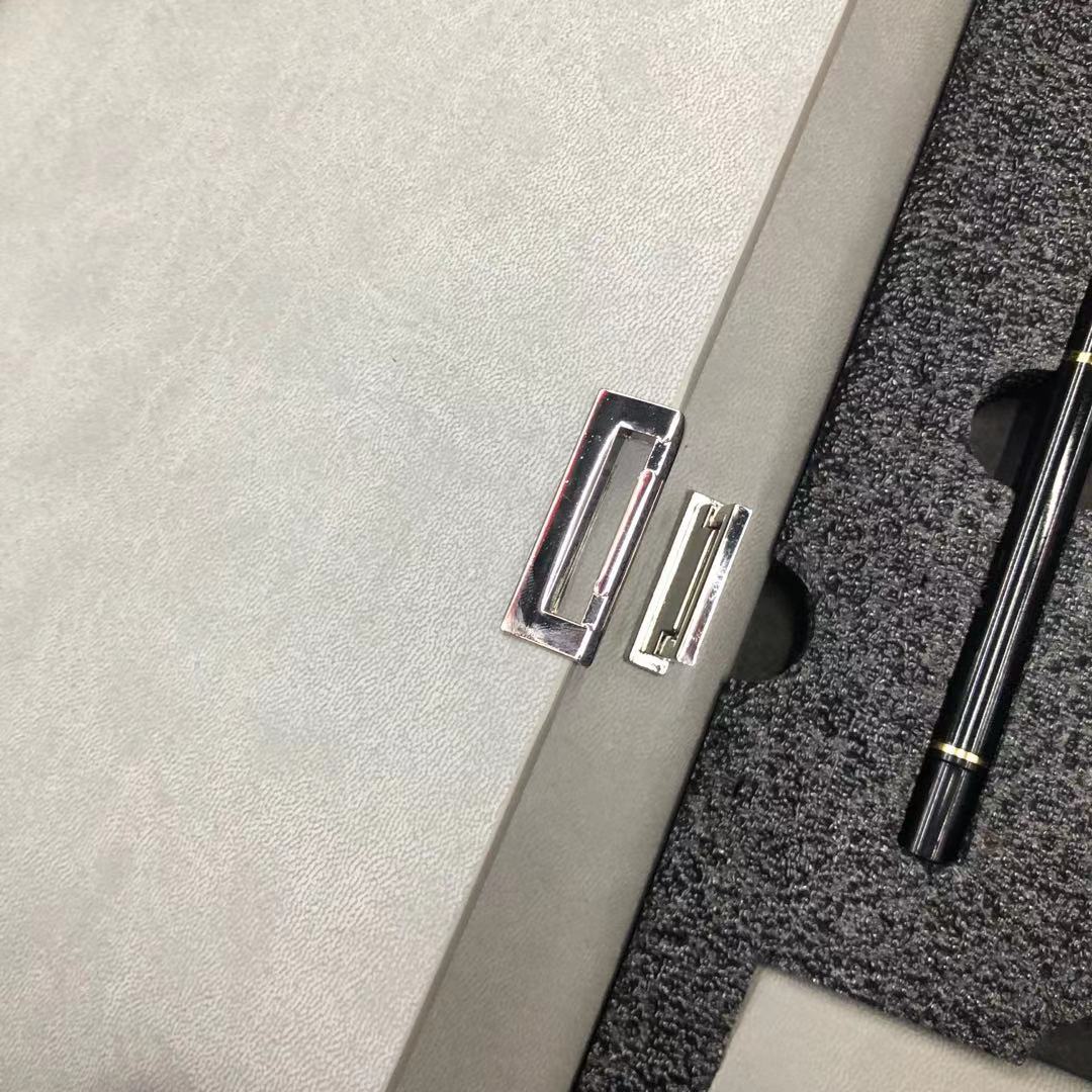 High-End Business Gift Box with Pen and Keychain with Business Card Case Customization