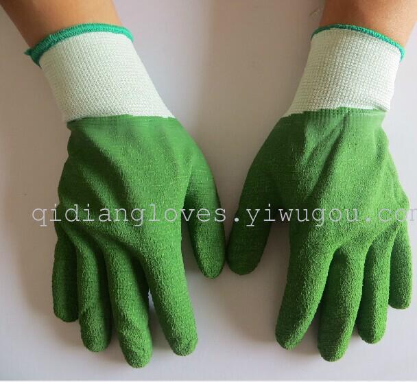Green plastic gloves, white yarn hang glass wave pattern, gloves, gloves