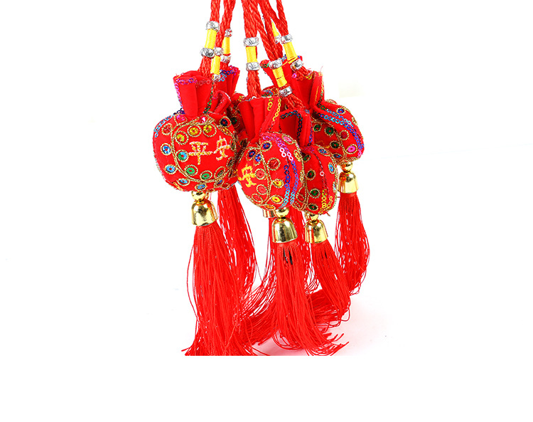 Pure hand embroidery national wind pendant sachet Dragon Boat Festival Chinese knot tassel ingot ping an fu car hang wholesale