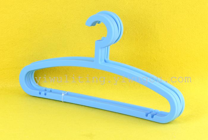 Simple Plastic windbreaker racks clothing store Seamless Skidless clothes hang air clothes breech-Rack Hangers