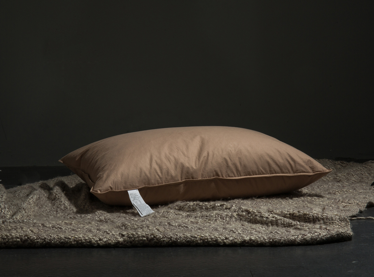 Manufacturer's Japanese-Style Silk Feather Pillow Cotton Silk Feather Pillow-Core Adult Single Pillow Manufacturer's Japanese-Style Silk Feather Pillow Cotton Silk Feather Pillow-Core Adult Single Pillow