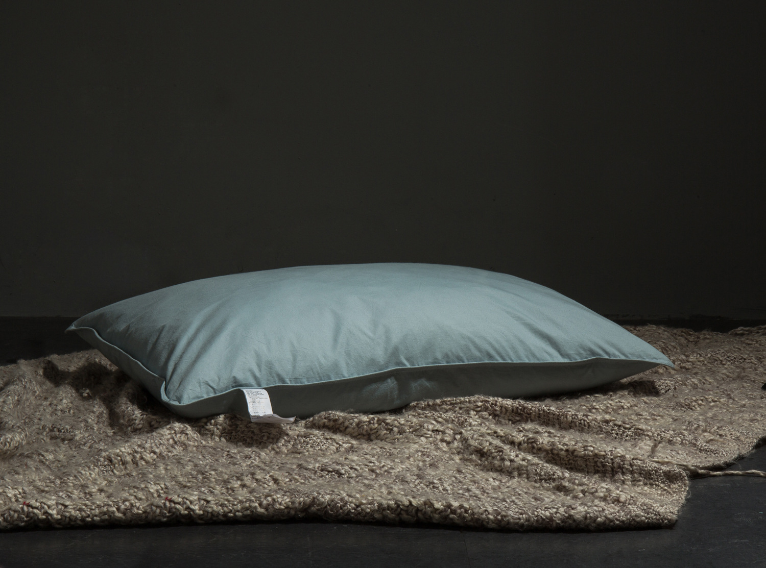 Manufacturer's Japanese-Style Silk Feather Pillow Cotton Silk Feather Pillow-Core Adult Single Pillow Manufacturer's Japanese-Style Silk Feather Pillow Cotton Silk Feather Pillow-Core Adult Single Pillow