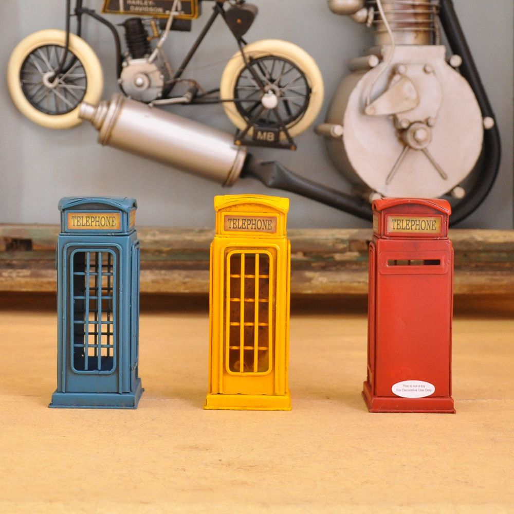 Mini telephone kiosk save money can simple European style small furnishing furniture shop window display. Mini telephone kiosk save money can simple European style small furnishing furniture shop window display.