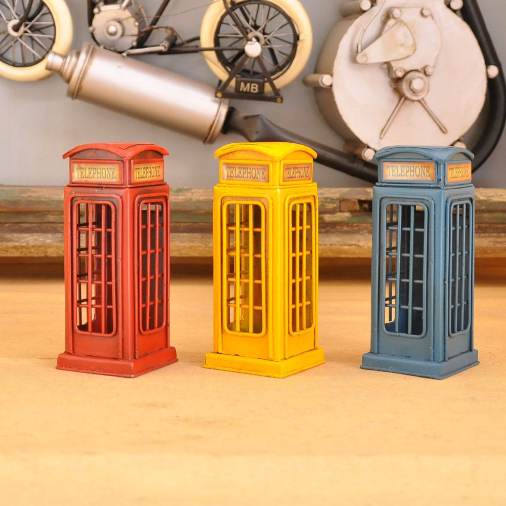 Mini telephone kiosk save money can simple European style small furnishing furniture shop window display. Mini telephone kiosk save money can simple European style small furnishing furniture shop window display.