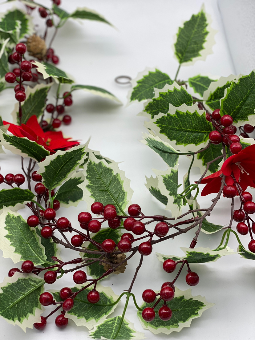 Christmas Wreath. Artificial Flower Leaf, Imitative Tree, Circle, Garland, Rattan