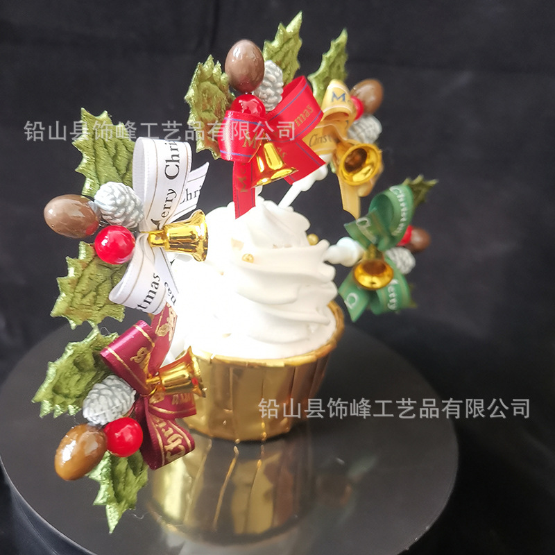 Christmas Cake Decorative Flag Bell CardInserted Christmas Wreath Christmas Tree Holly Christmas Cake Decoration Plugin Christmas Cake Decorative Flag Bell CardInserted Christmas Wreath Christmas Tree Holly Christmas Cake Decoration Plugin