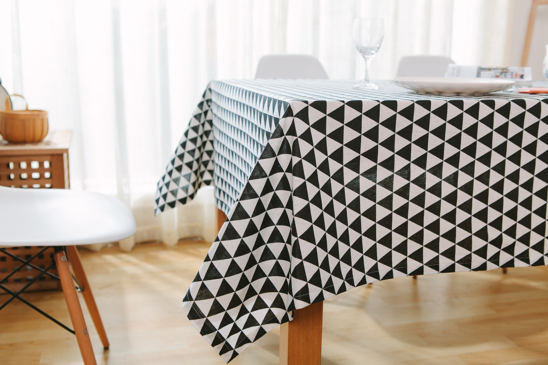 Geometric black triangle tablecloth waterproof linen European tablecloth table cloth