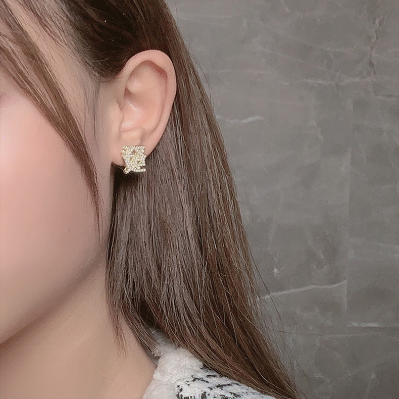 Fortune Pearl Stud Earrings 2021 New Trendy Chinese Character Hot Earrings Hollow Silver Needle Temperament Wild Earrings Jewelry