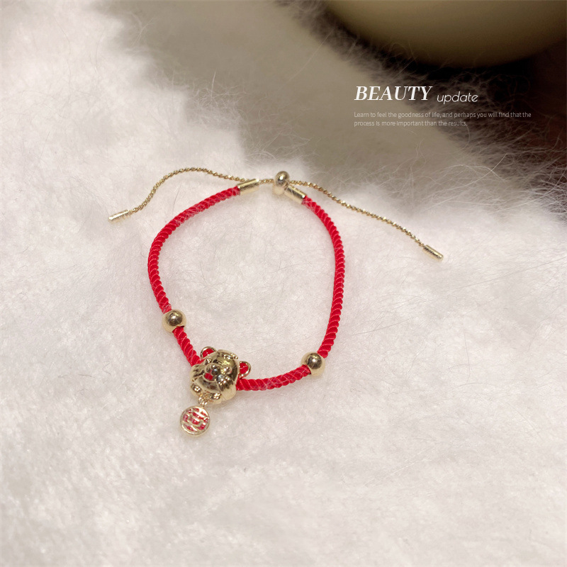 2021 New Year of the Year of the Tiger Red Rope Bracelet Female Woven Hand Strap Couple Fortune Red Chinese New Year Bracelet Female 2021 New Year of the Year of the Tiger Red Rope Bracelet Female Woven Hand Strap Couple Fortune Red Chinese New Year Bracelet Female