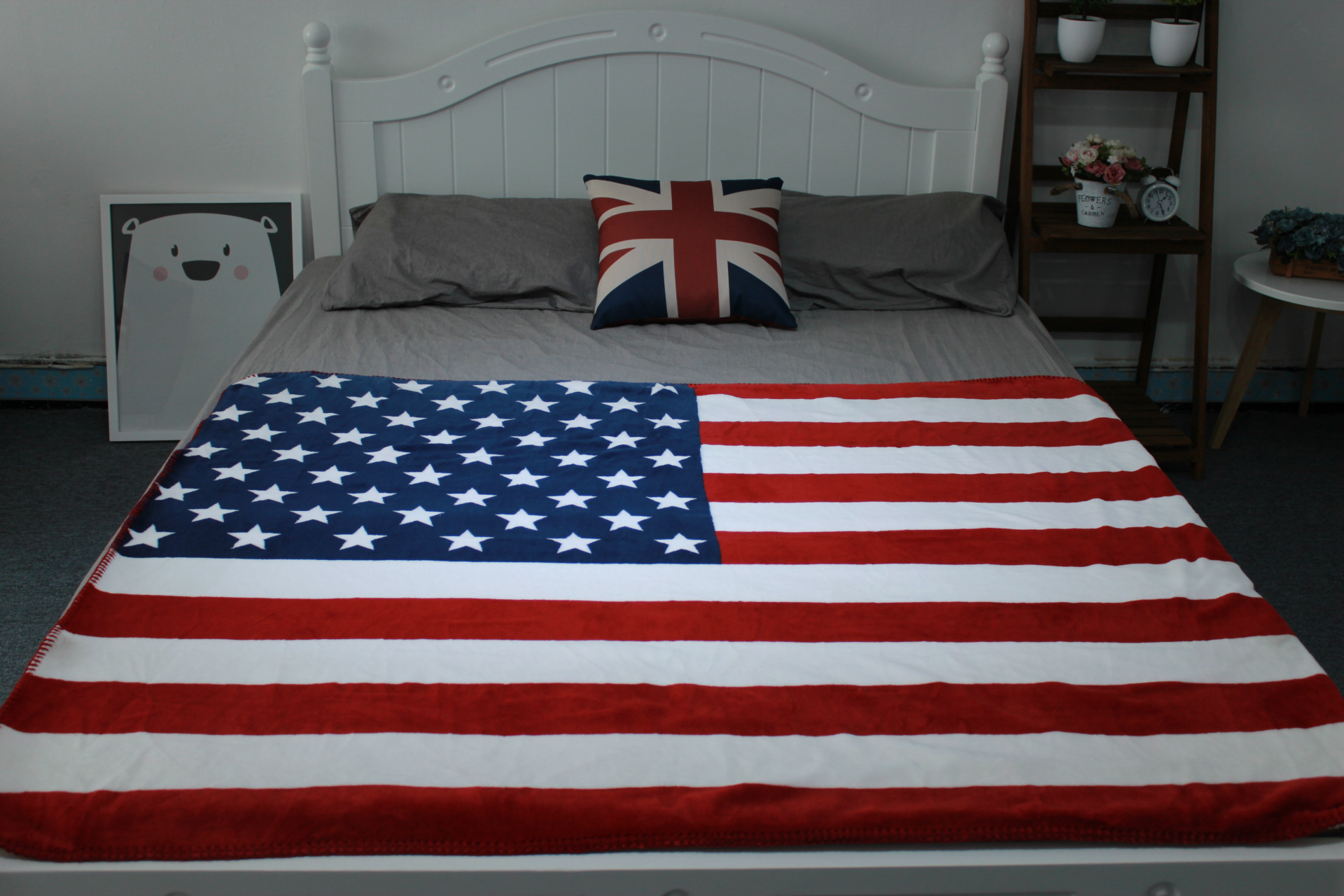 Available Foreign Trade UK Union Flag US Stars and Stripes Flag Canada Maple Leaf Flag Flannel DoubleLayer Blanket Available Foreign Trade UK Union Flag US Stars and Stripes Flag Canada Maple Leaf Flag Flannel DoubleLayer Blanket