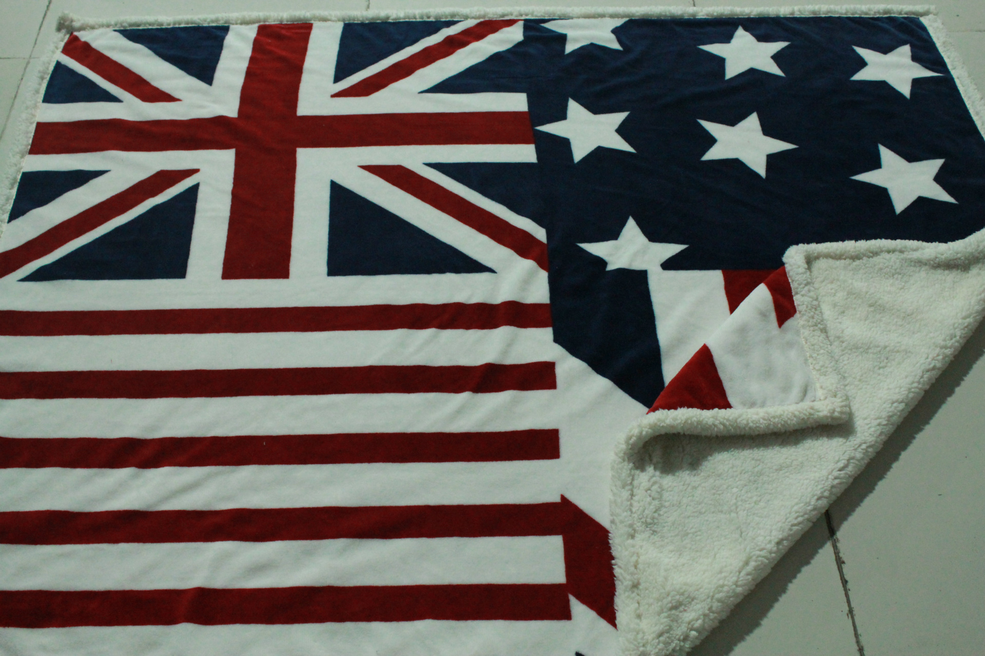 Available Foreign Trade UK Union Flag US Stars and Stripes Flag Canada Maple Leaf Flag Flannel DoubleLayer Blanket Available Foreign Trade UK Union Flag US Stars and Stripes Flag Canada Maple Leaf Flag Flannel DoubleLayer Blanket