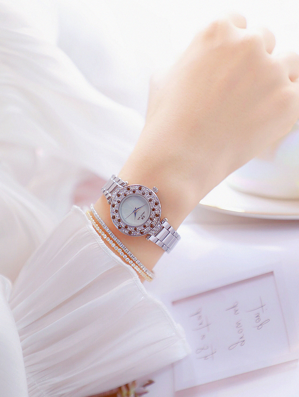 BS New Arrival Hot Sale Watch Factory Direct Sales Foreign Trade Linked List Customization Women's Watch Full of Diamonds Generation Fa1625