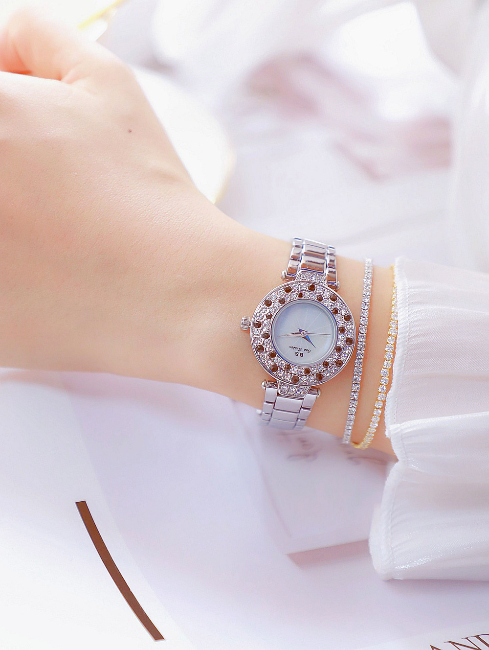 BS New Arrival Hot Sale Watch Factory Direct Sales Foreign Trade Linked List Customization Women's Watch Full of Diamonds Generation Fa1625