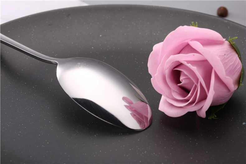 Western Steak Knife and Fork Western Tableware Wholesale Custom Logo Knife, Fork and Spoon Suit Stainless Steel Knife and Forks Spoon Western Steak Knife and Fork Western Tableware Wholesale Custom Logo Knife, Fork and Spoon Suit Stainless Steel Knife and Forks Spoon