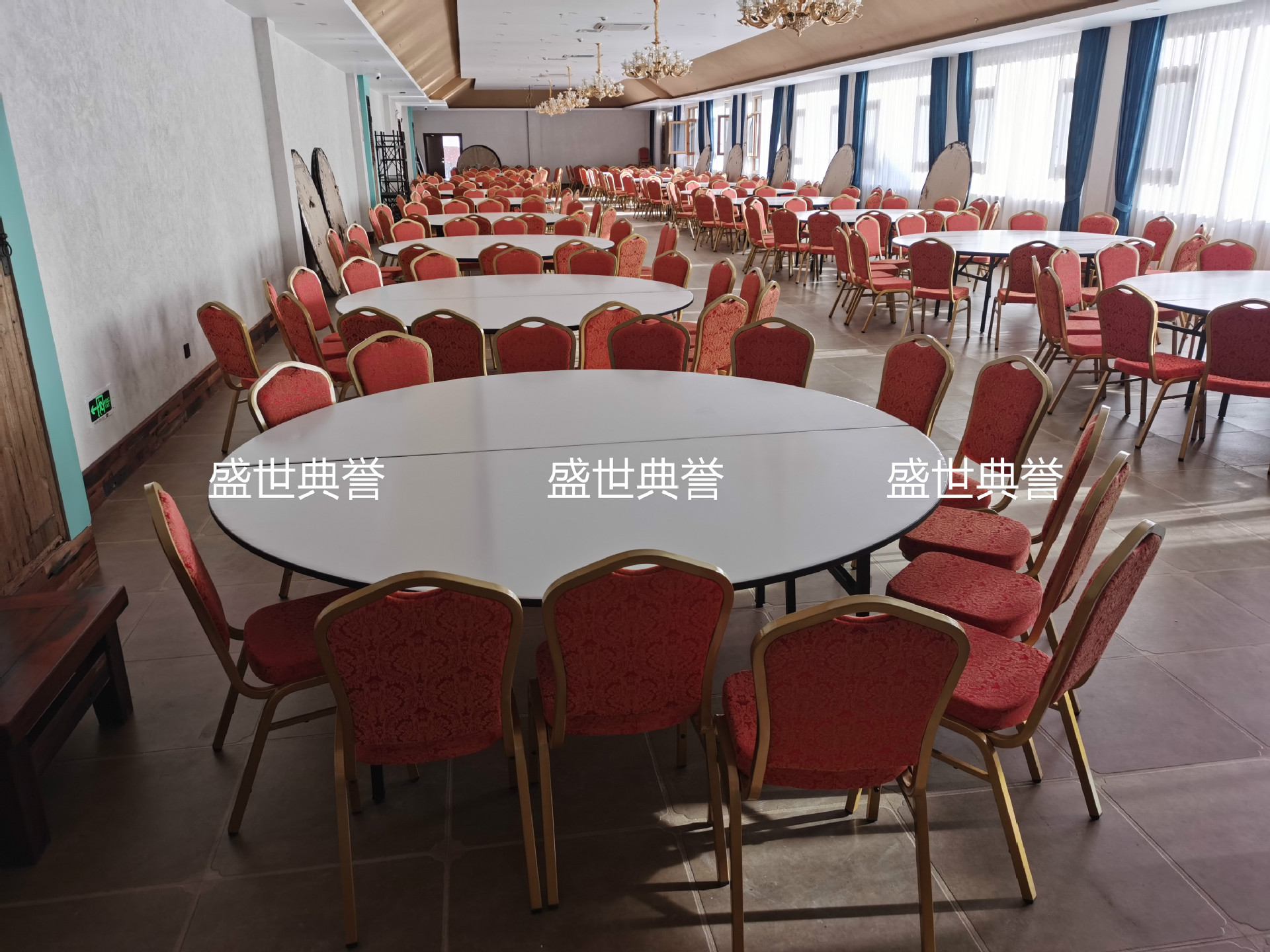 Hefei Star Hotel Banquet Hall Dining Table and Chair Wedding Folding Table and Chair Hotel Conference Metal Steel Chair Hefei Star Hotel Banquet Hall Dining Table and Chair Wedding Folding Table and Chair Hotel Conference Metal Steel Chair