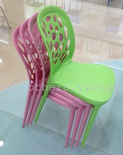 High Backrest Dining Chair Outdoor Chair Wooden Tripod, Pp Plastic Chair, Many Styles and Styles