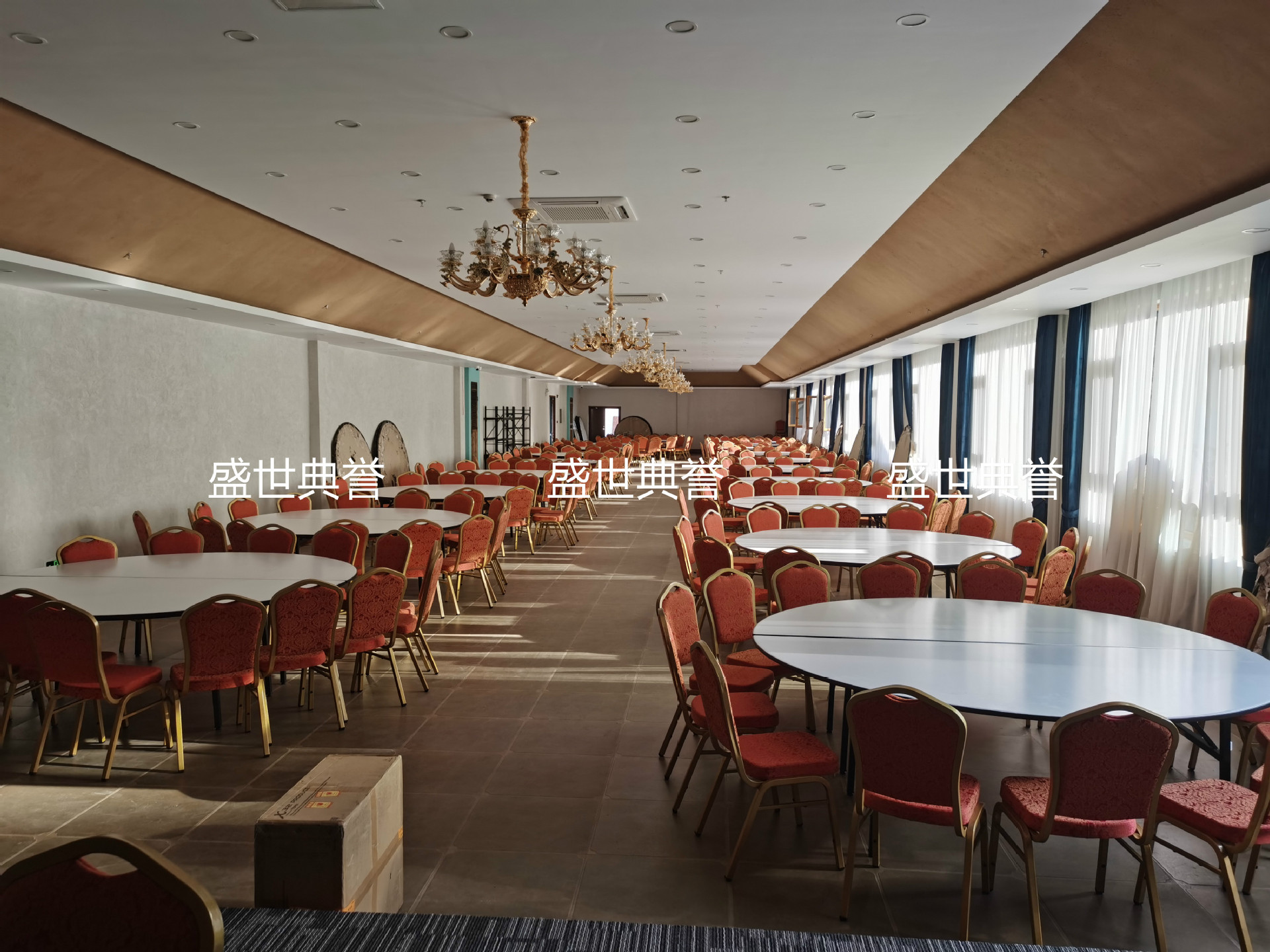 Hotel Folding Dining Table and Chair Conference Center Wedding Banquet Steel Chair Foreign Trade Wedding Banquet Chair
