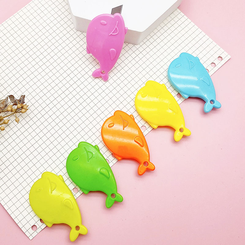 Factory Wholesale Candy-Colored Dolphin Whale Small Art Knife Portable Student Mini Knife Box Opener Utility Knife