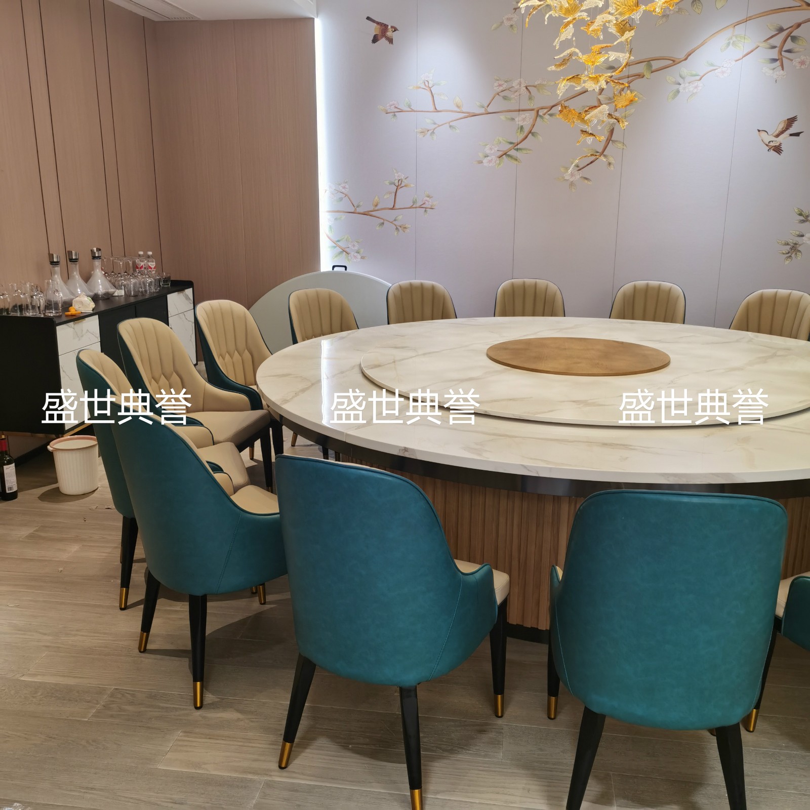 Hotel Modern Light Luxury Dining Table and Chair Seafood Restaurant Simple Creative Chair Club Metal Pineapple Chair