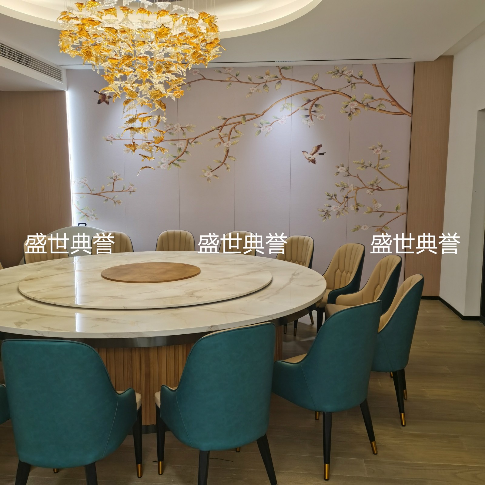 Hotel Modern Light Luxury Dining Table and Chair Seafood Restaurant Simple Creative Chair Club Metal Pineapple Chair