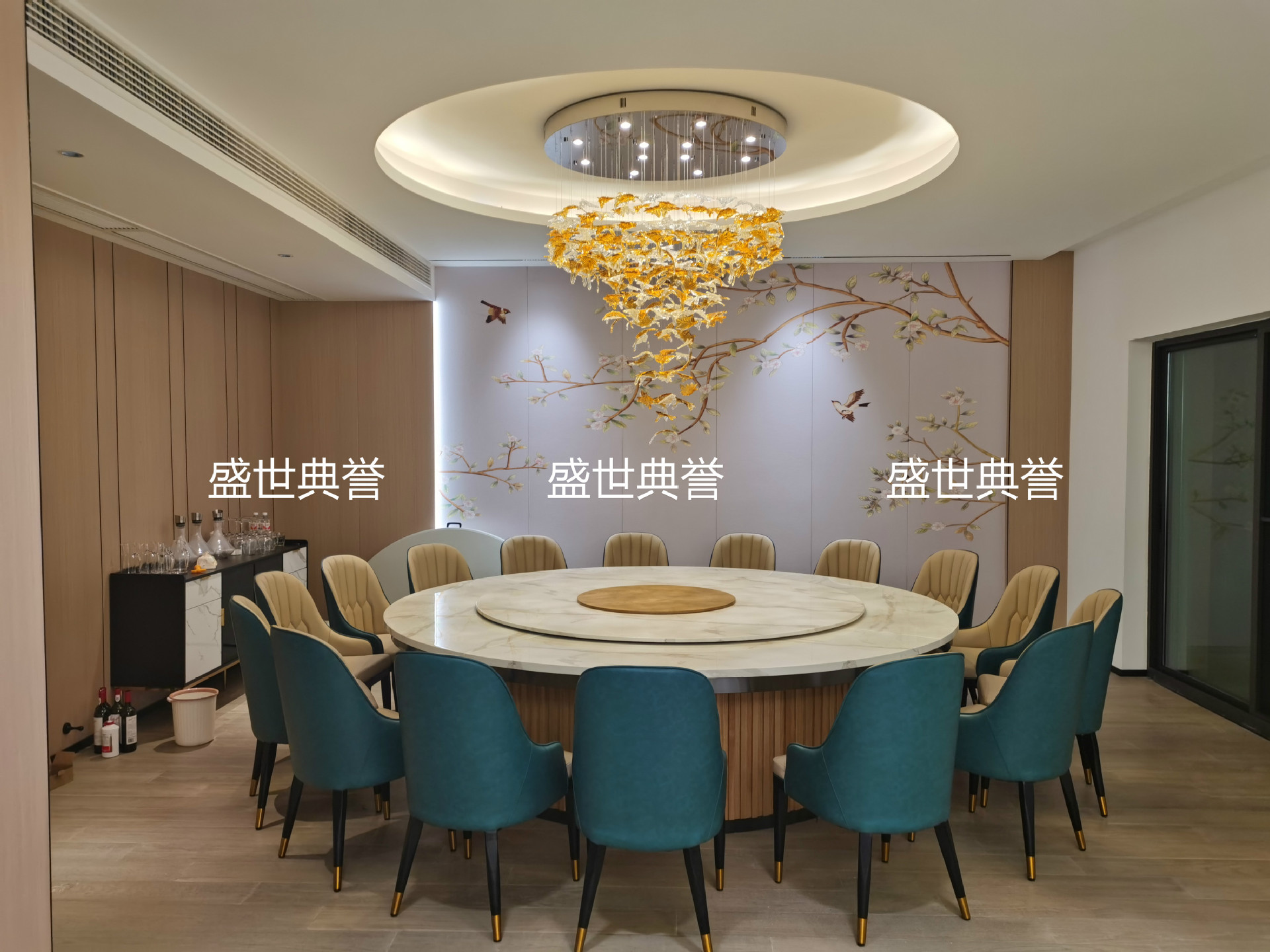 Hotel Modern Light Luxury Dining Table and Chair Seafood Restaurant Simple Creative Chair Club Metal Pineapple Chair