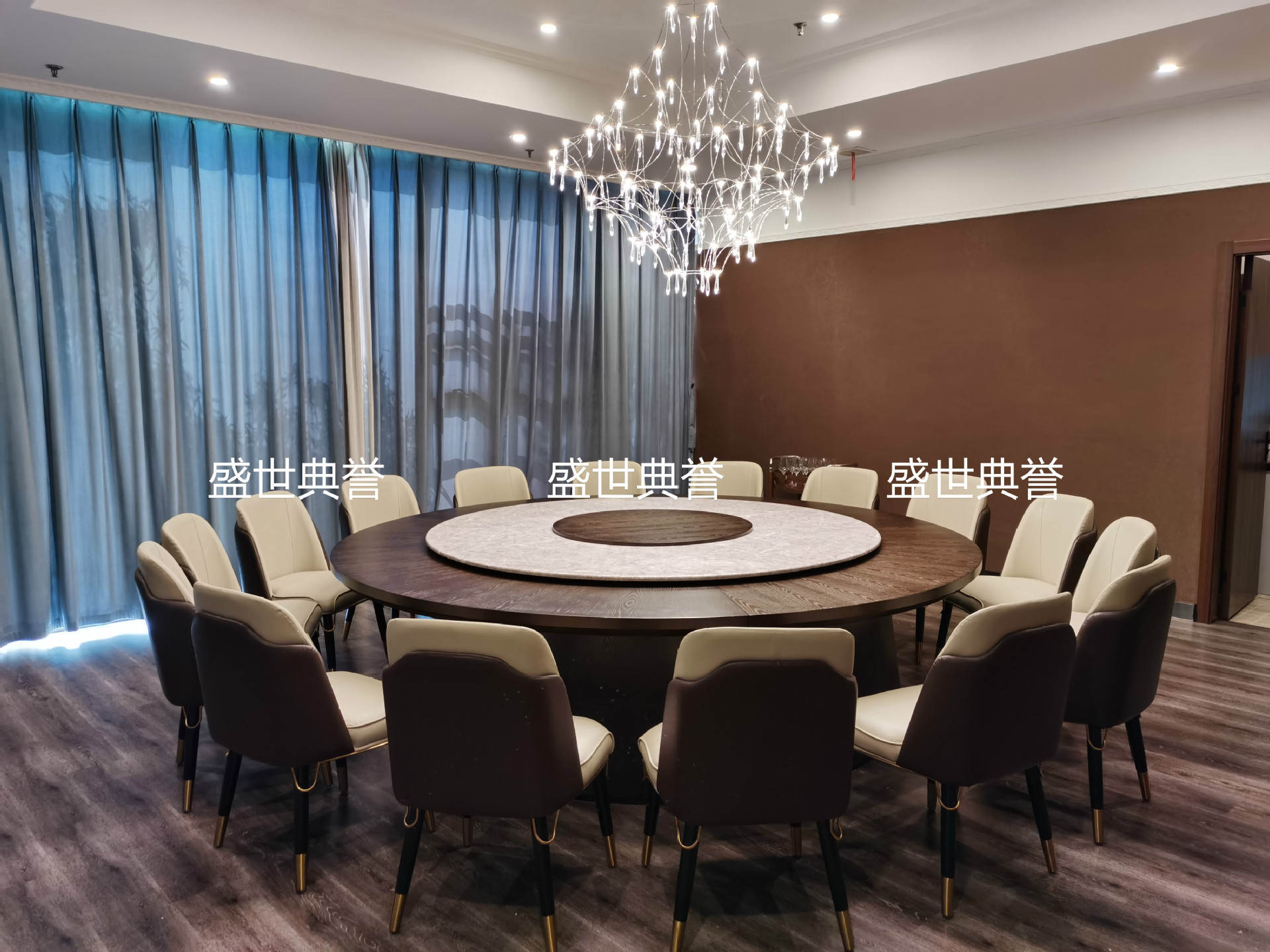 Hotel Solid Wood Dining Chair Club Modern Light Luxury Chair High-End Villa Nordic Electric Dining Table and Chair Hotel Solid Wood Dining Chair Club Modern Light Luxury Chair High-End Villa Nordic Electric Dining Table and Chair
